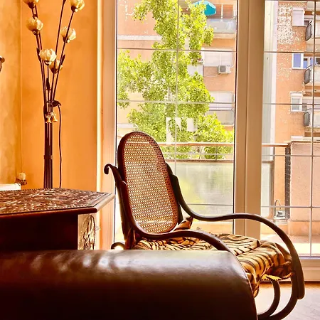 Апартаменты Flowing Place